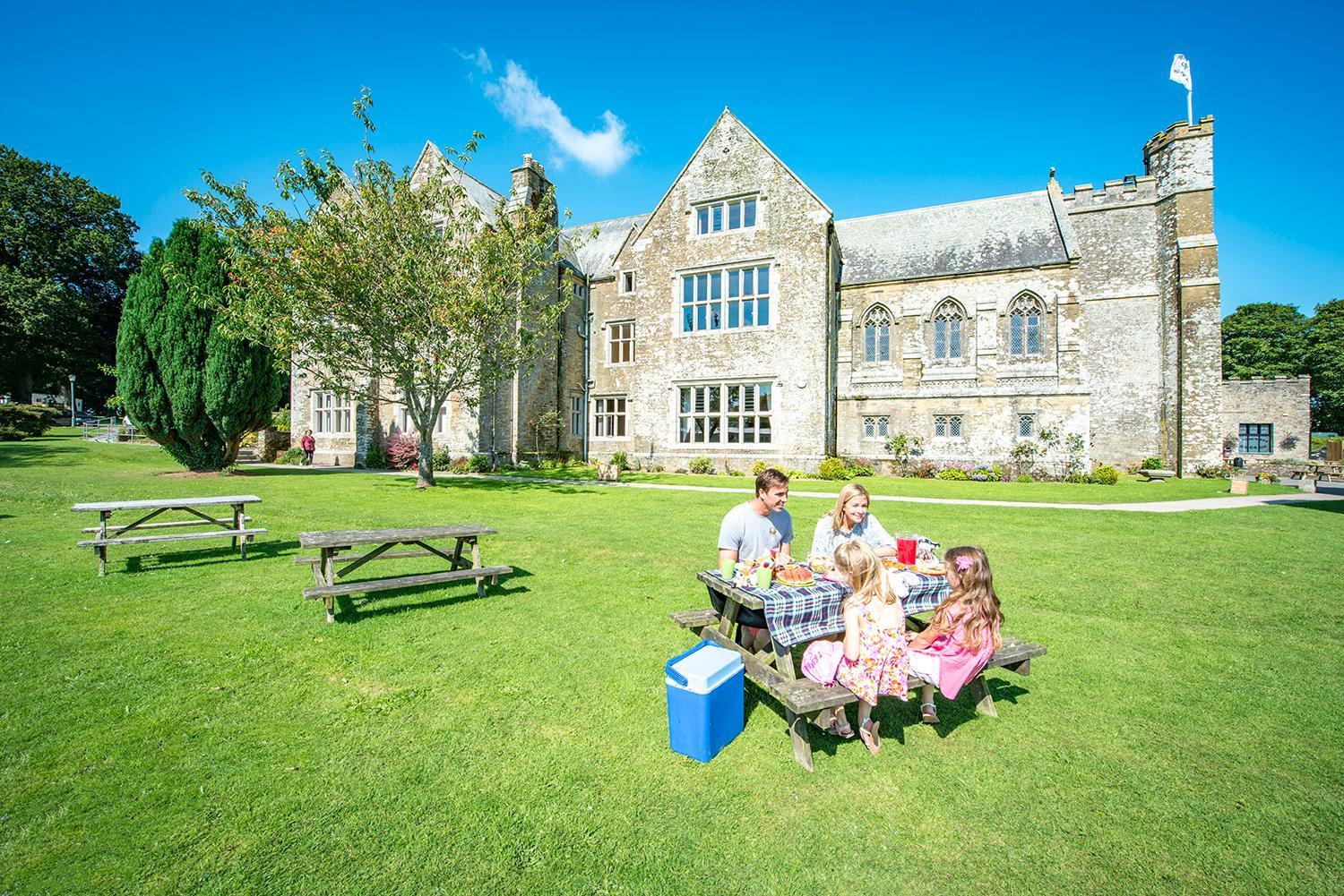Trelawne Manor Holiday Park Looe Exterior photo